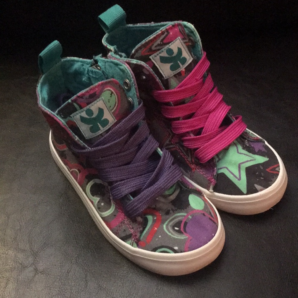 Worn once! Chooze - size 10 girls shoes!